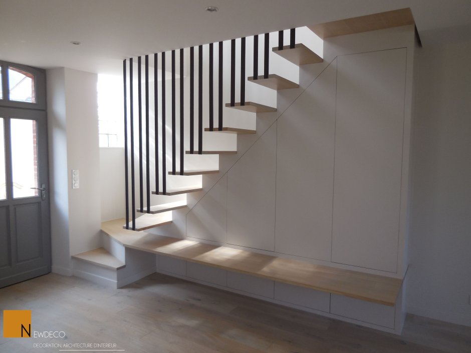 Перегородка для лестницы