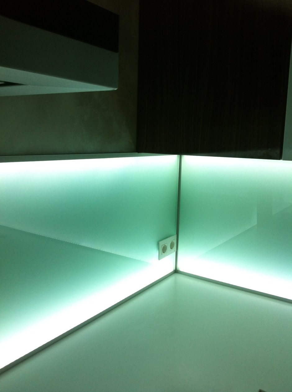 Напольный шкаф 10.52.1