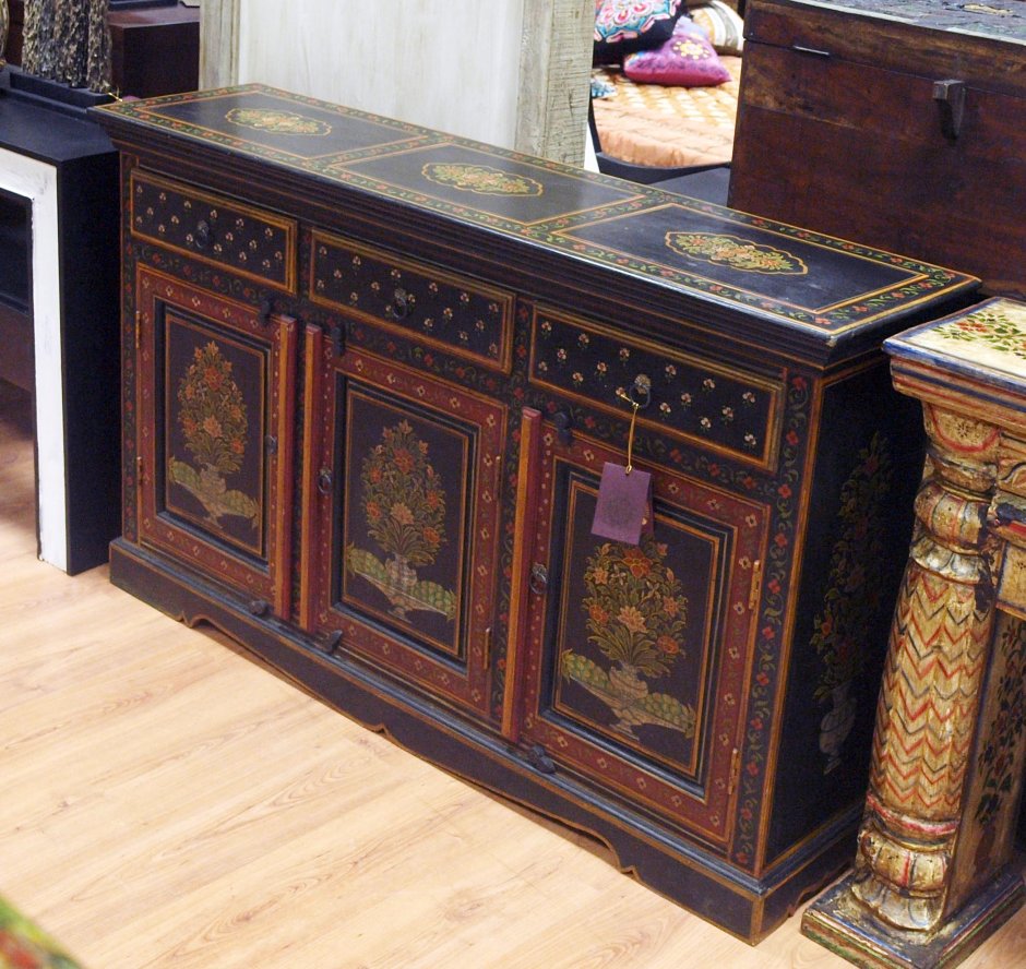 Индийская мебель Инкрустированная