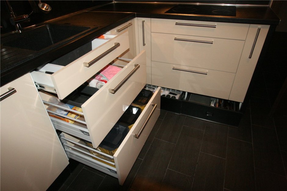 Выдвижные ящики 80 см под столешницу для кухни METOD