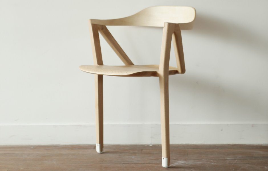 Табуретка на ножках