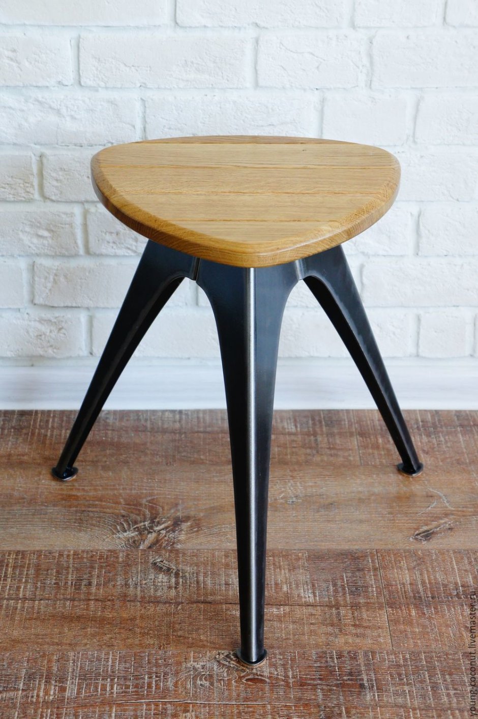 Дизайнерские табуретки