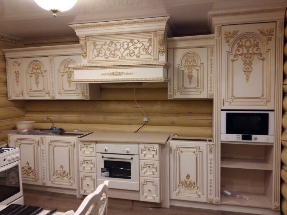 Резная кухня из дерева