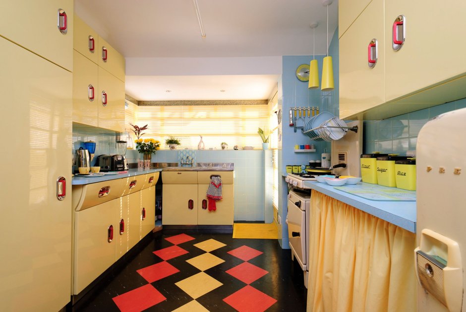 Кухни в стиле шестидесятых