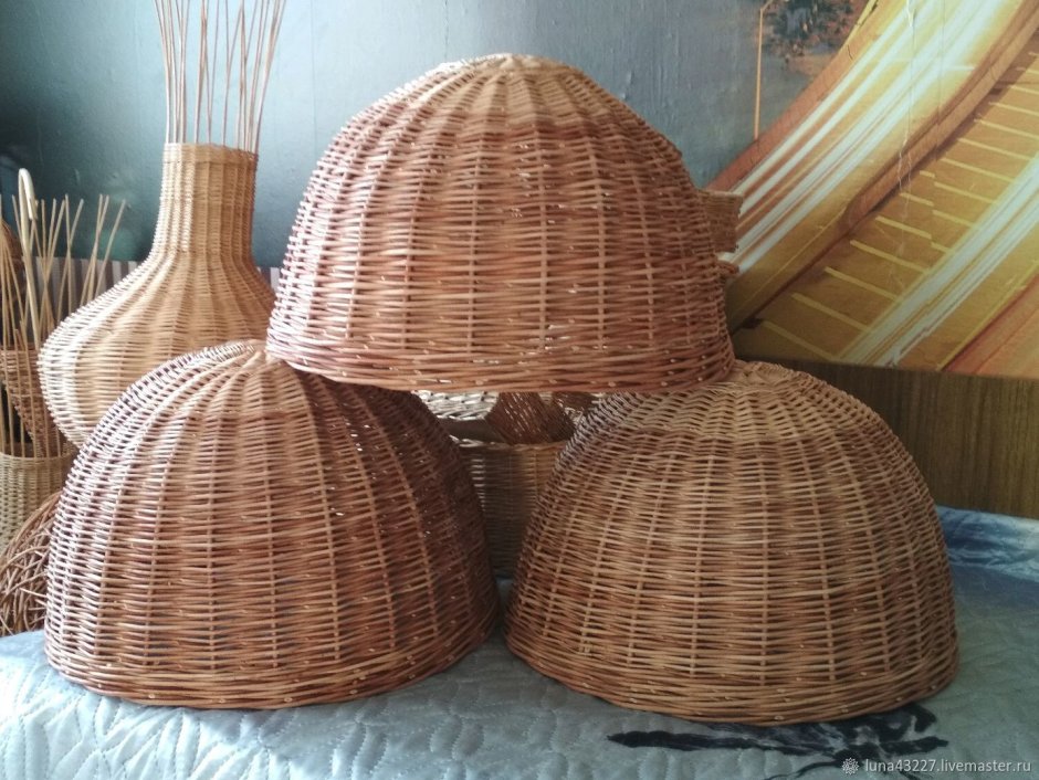 Абажур из газетных трубочек