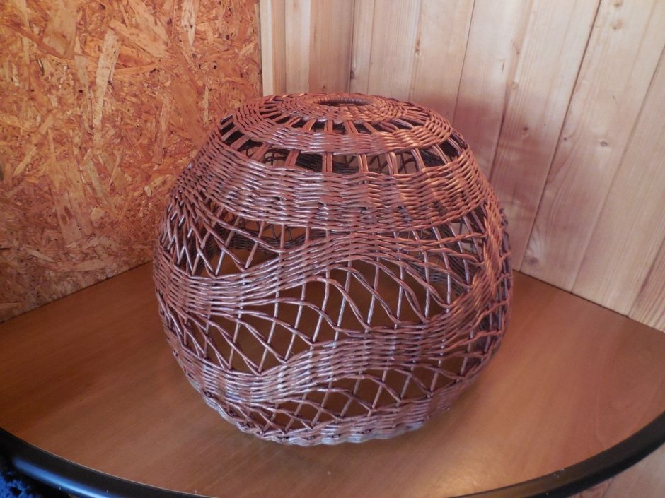 Плетеный плафон