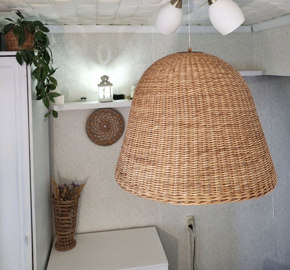 Плетеный абажур из лозы