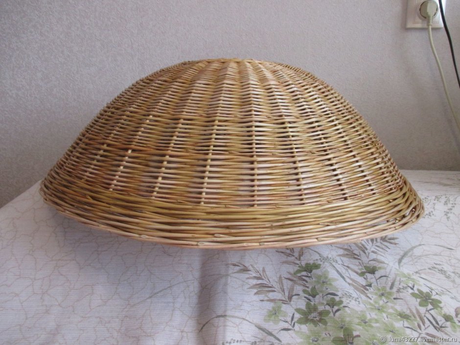 Абажур из бумажной лозы