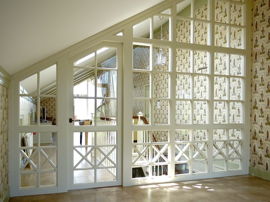 Межкомнатная перегородка с фрамугой