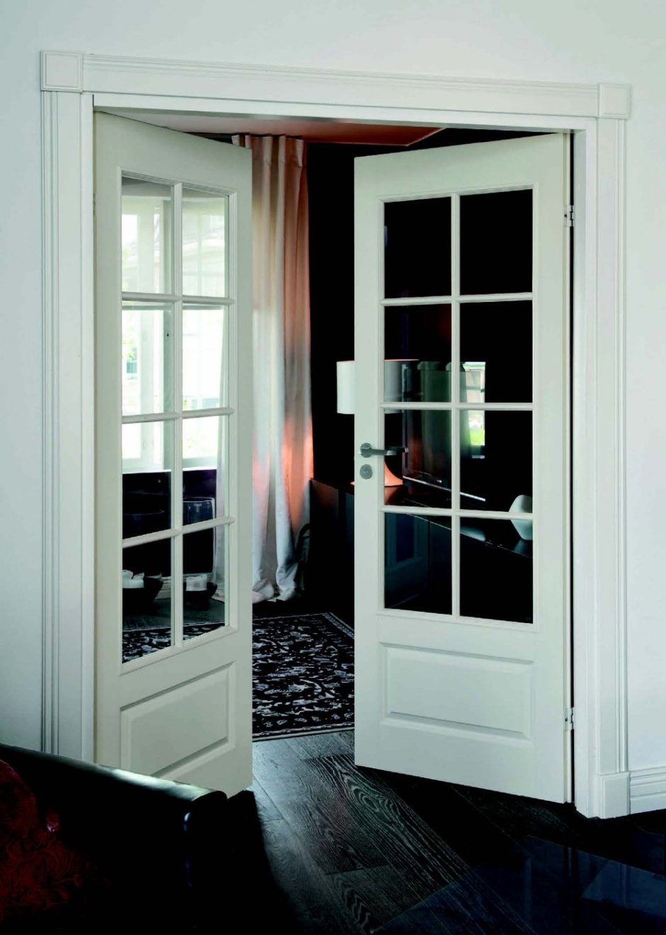 Двустворчатые двери Волховец