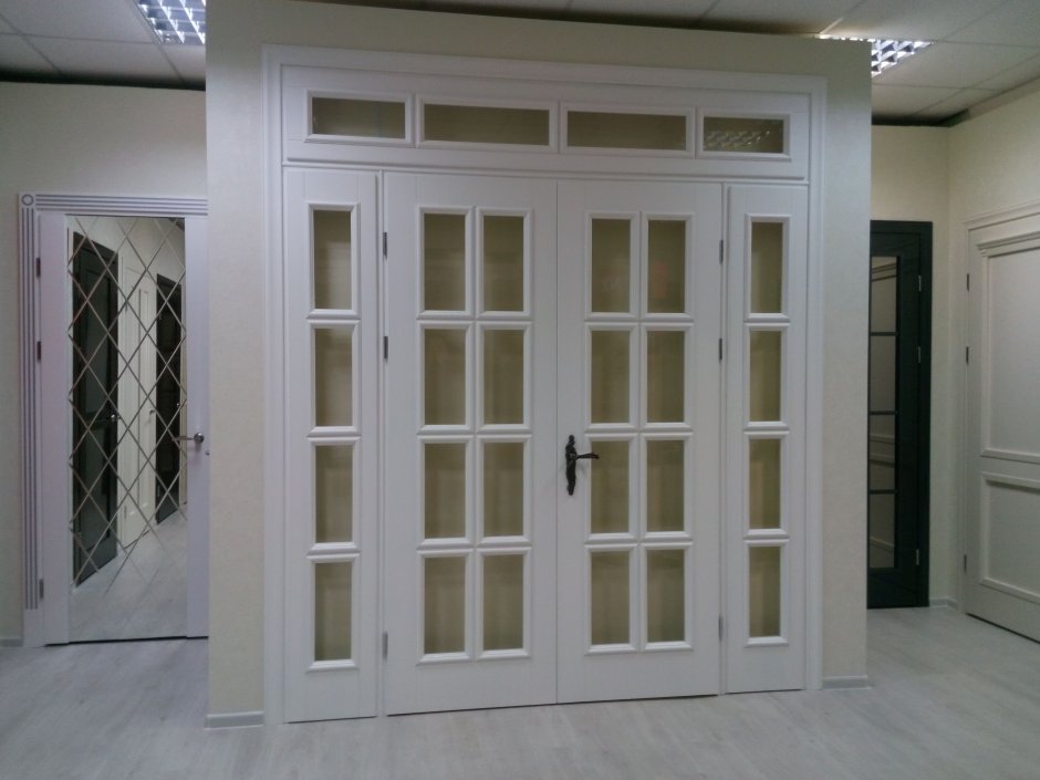 Двойные двери