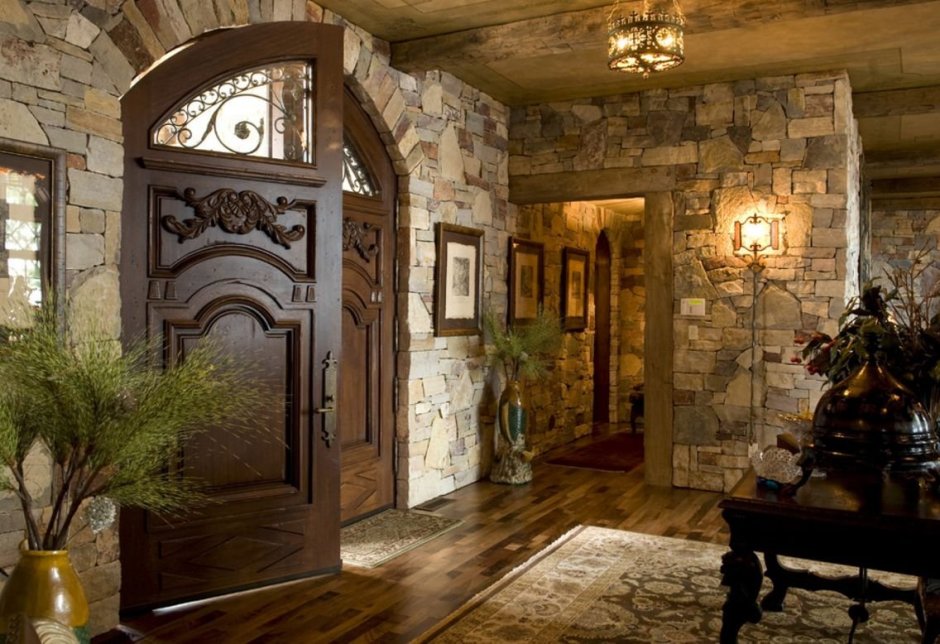 Прихожая в стиле замка