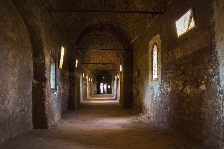 Замок Корвинов Румыния Темница