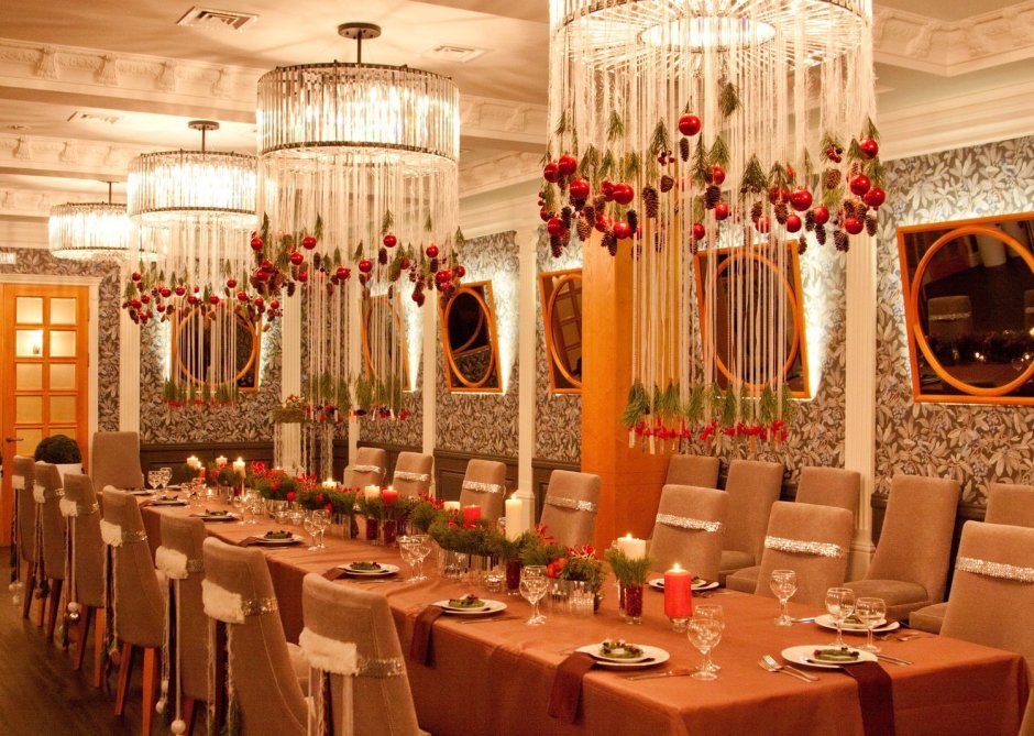 Интерьер свадебного зала в ресторане