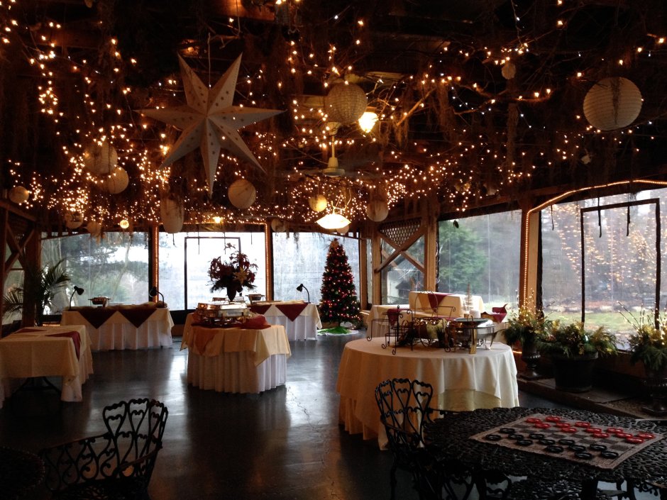 Декор стен деревом