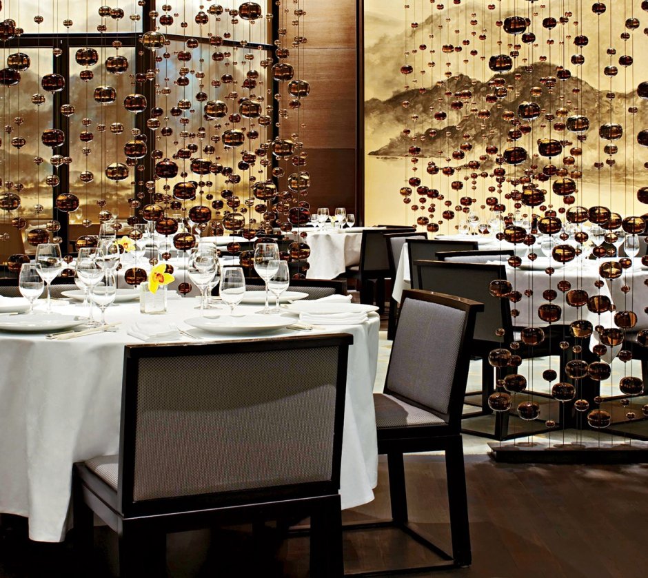 Освещение в ресторане