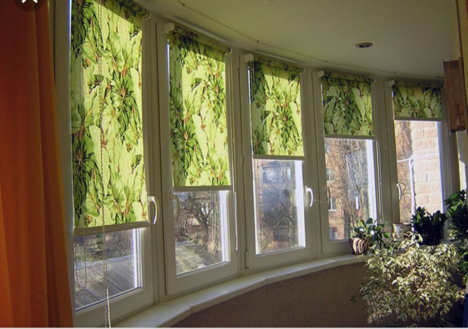 Жалюзи на балконные окна