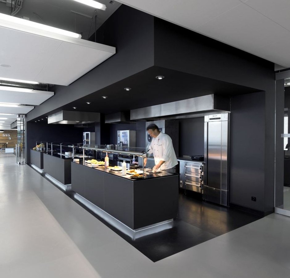Современная профессиональная кухня