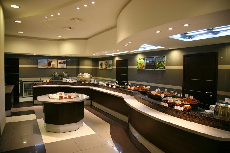 Раздаточная в кафе