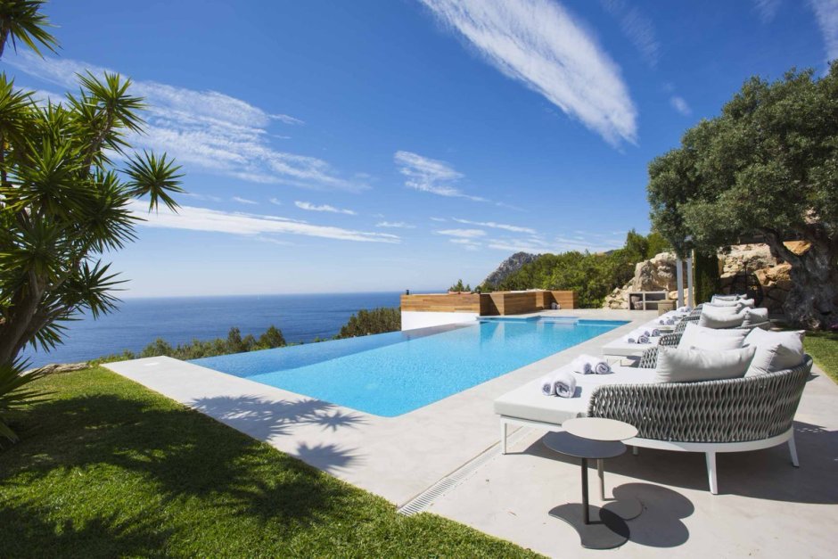 Вилла в Италии на берегу моря