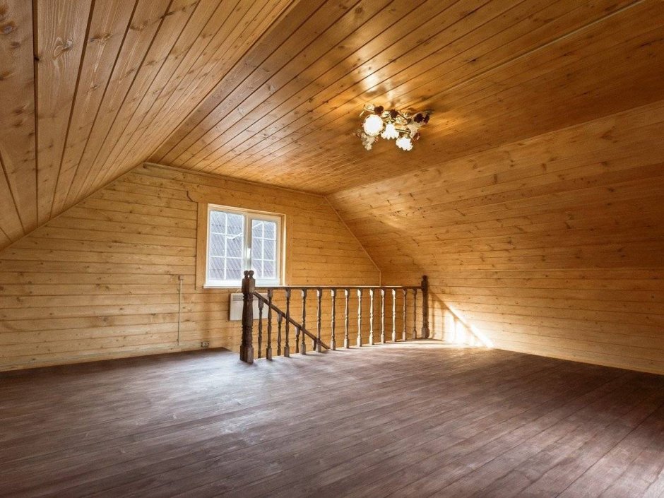 Отделка мансарды