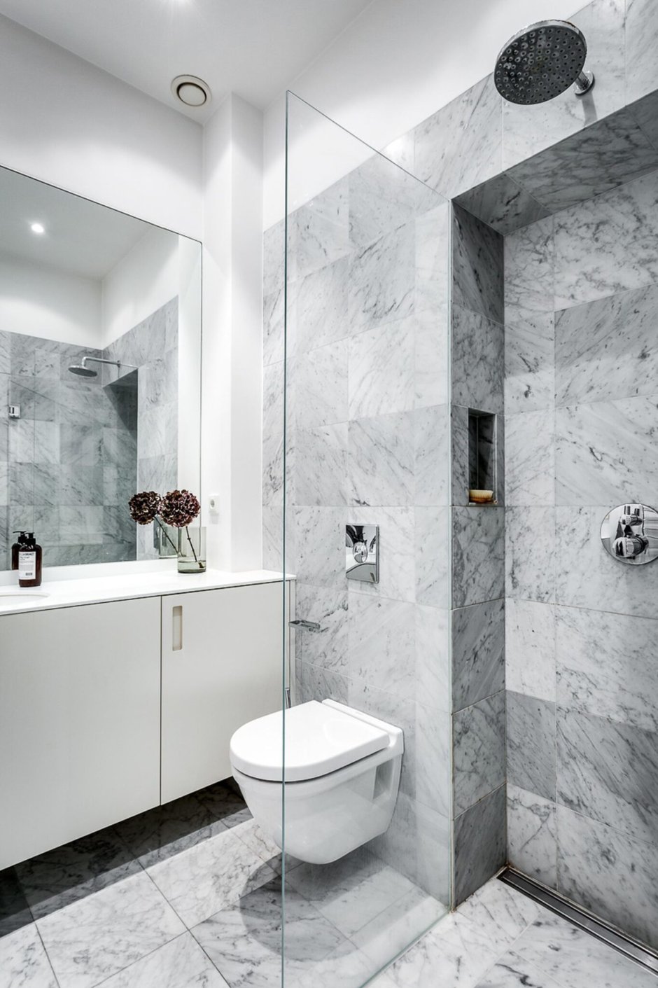 Плитка под мрамор для ванной