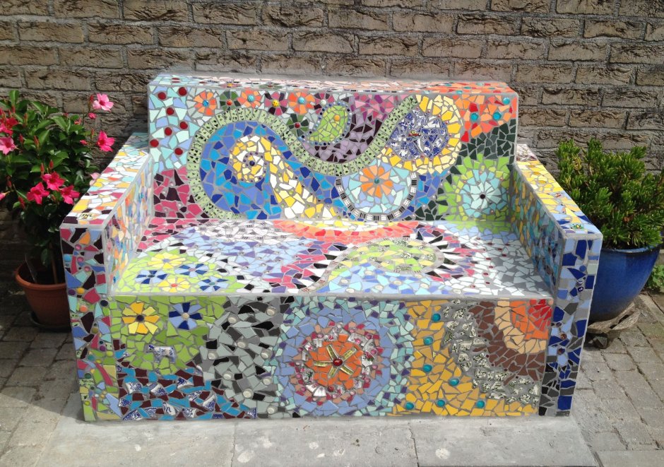 Изделия из мозаики в оформлении дома