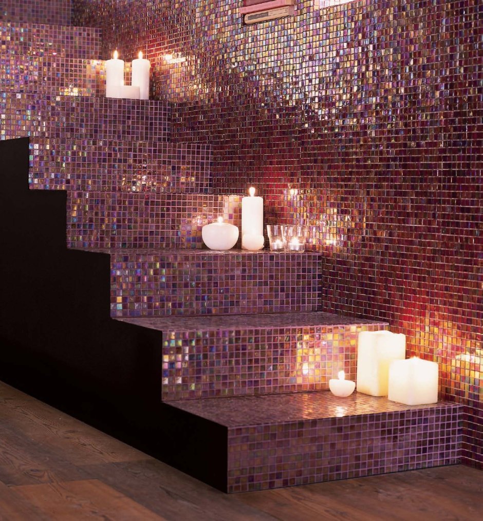 Мозаичная плитка на стене