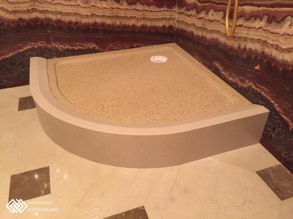 Душевой поддон из искусственного камня 75х110