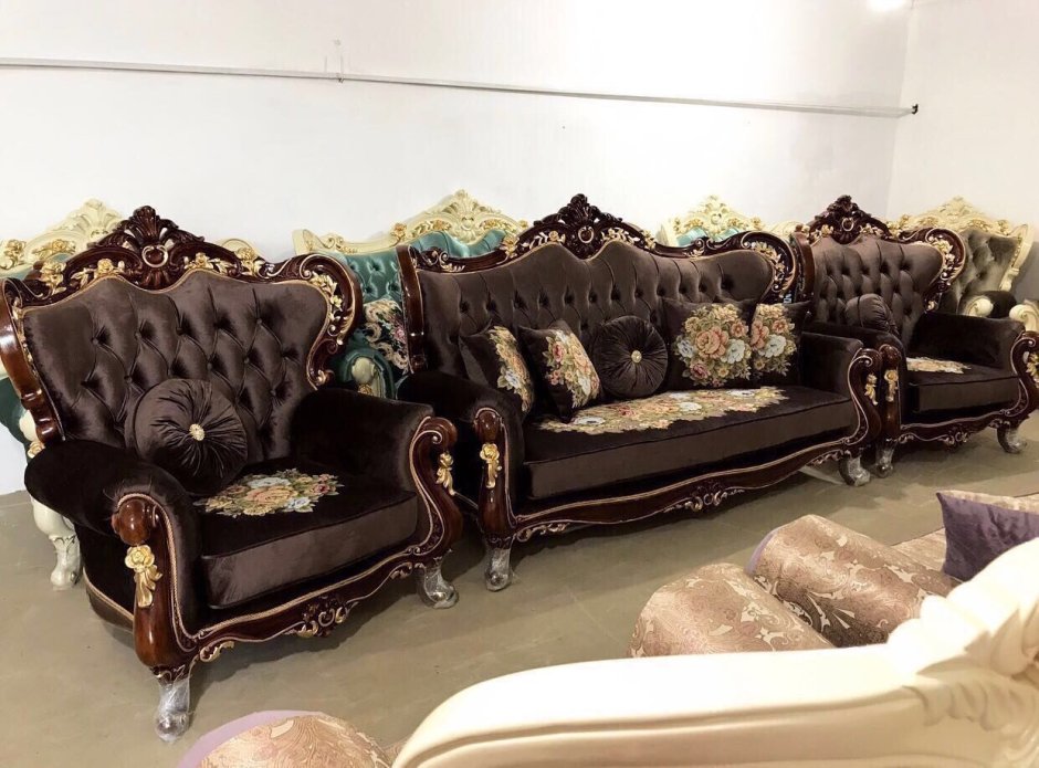 Диван сталинский Честер резной