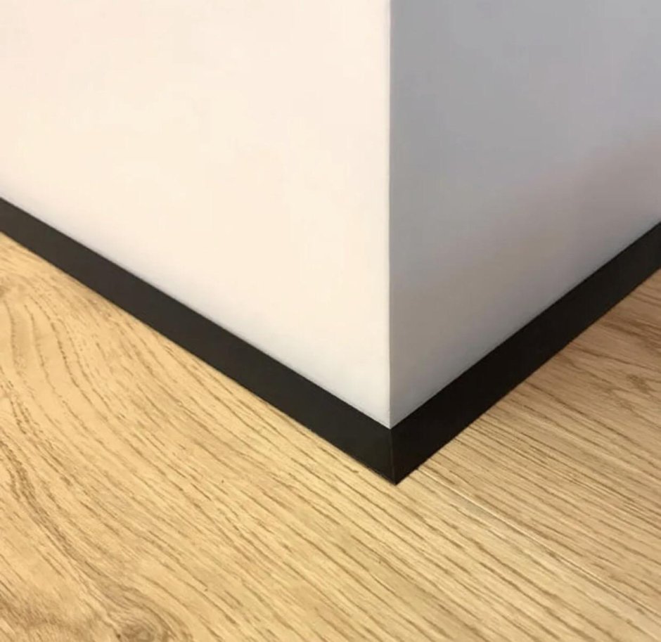 Плинтус Cezar Elegance lpc40