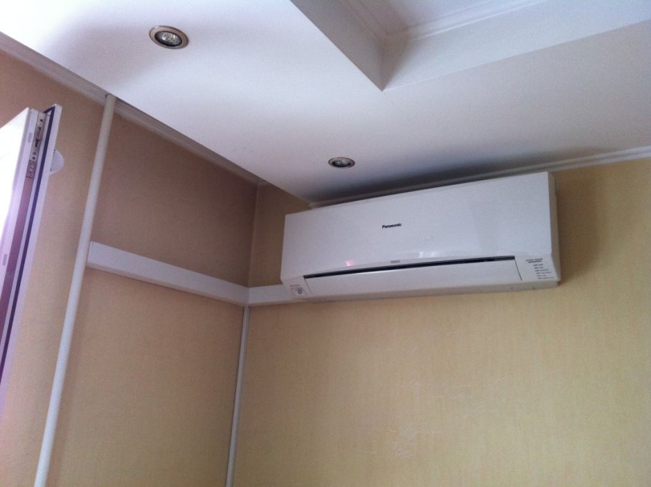 Кондиционер на стене