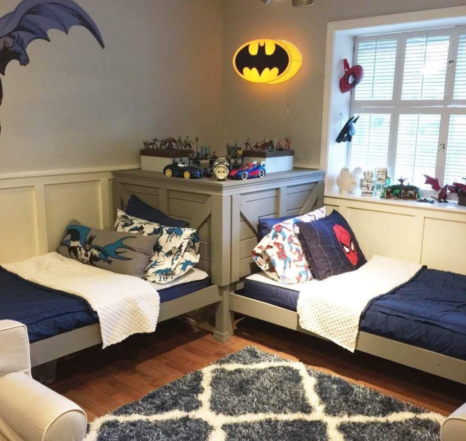 Кровать для четверых