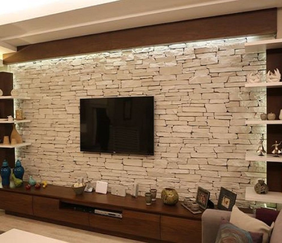 Гостиная из декоративного камня