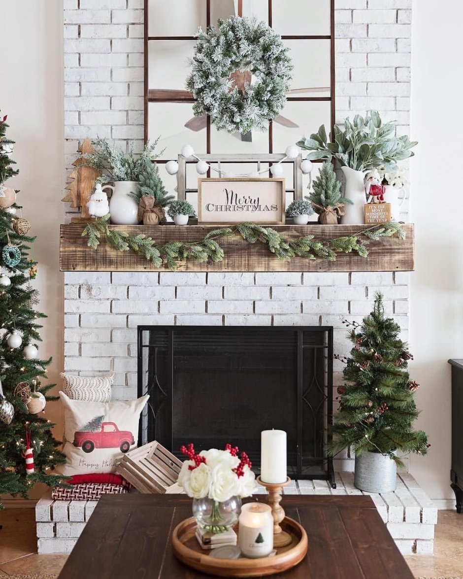 Новогодняя зона с камином