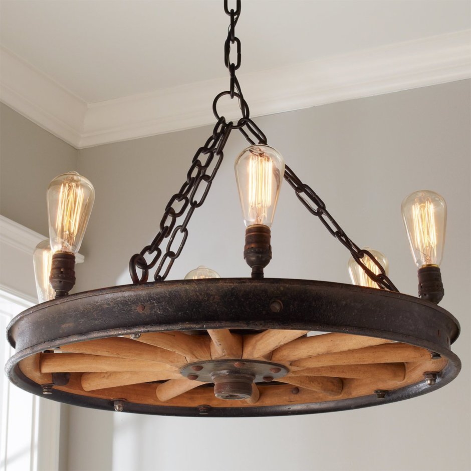 Деревянные люстры колесо
