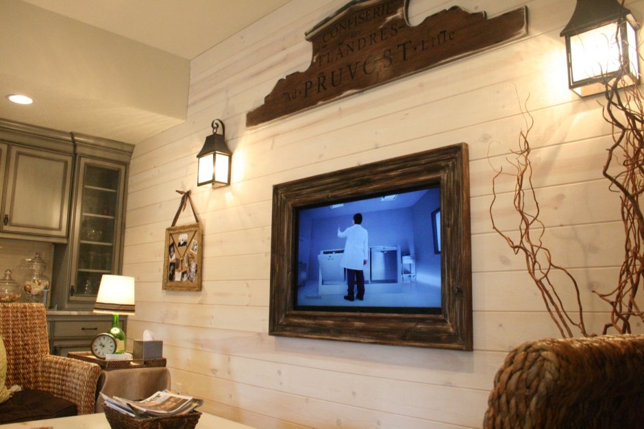 Деревянная рамка для телевизора