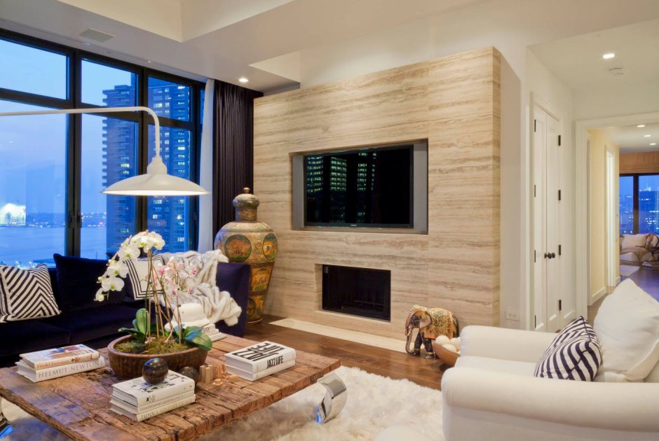 Телевизор в интерьере деревянного дома