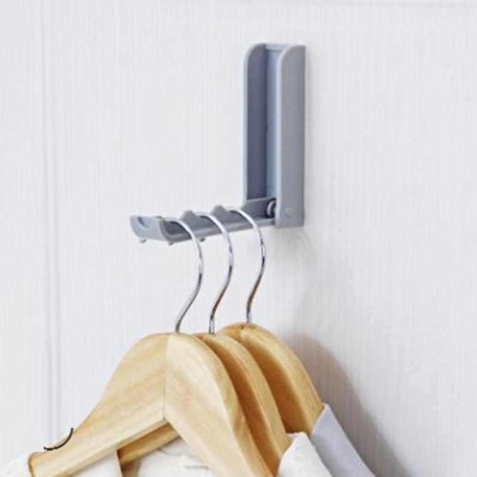 Откидные крючки для прихожей