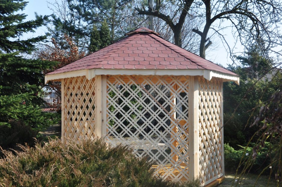 Деревянные беседки для сада ажурная