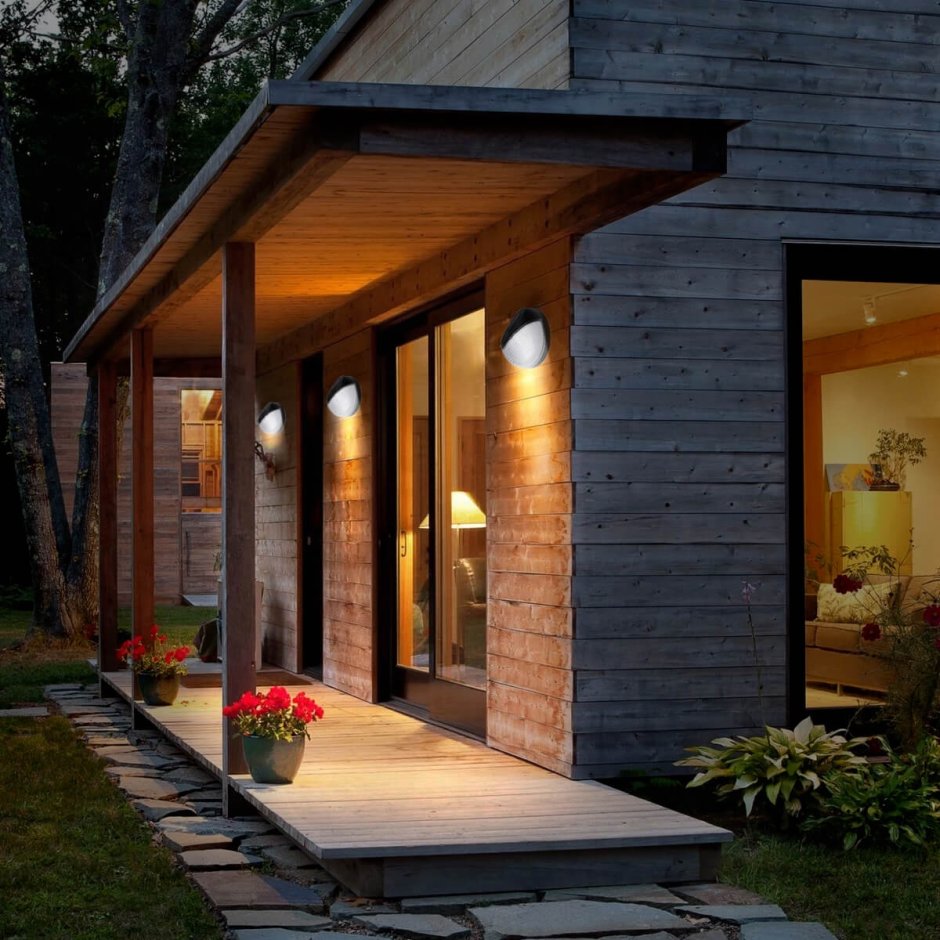 Подсветка крыльца