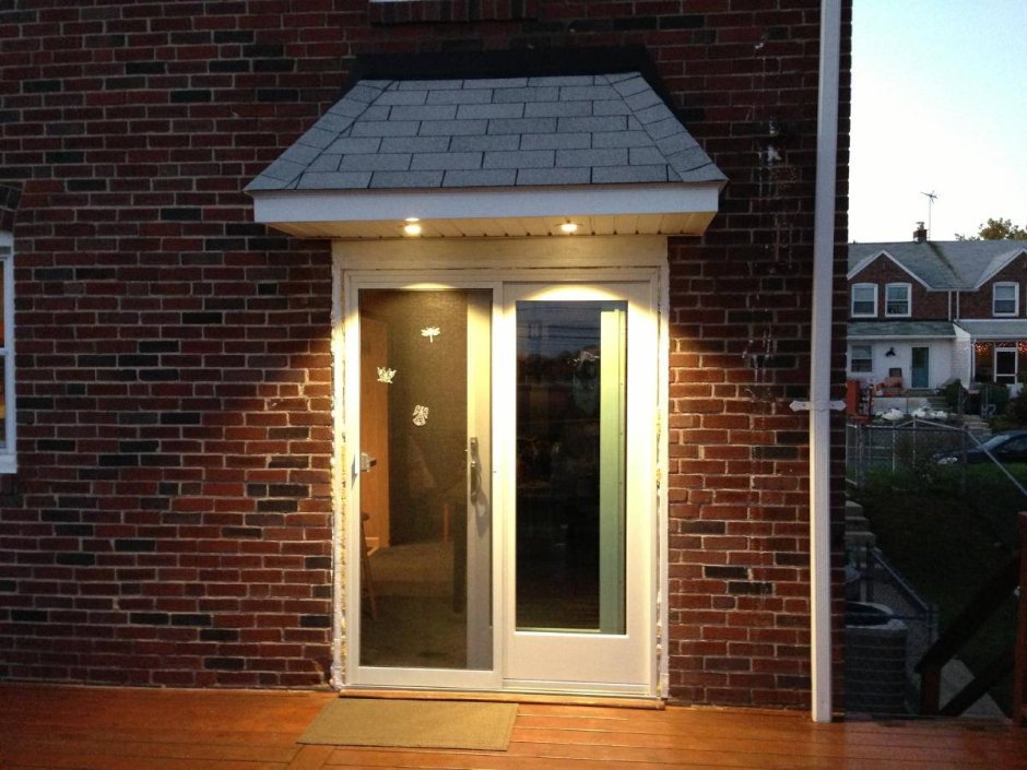 Крыльцо в частном доме