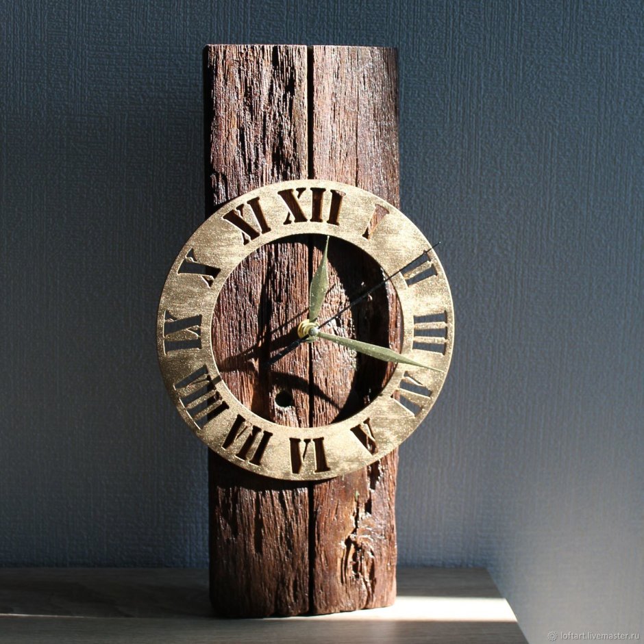 Часы настенные из гвоздей