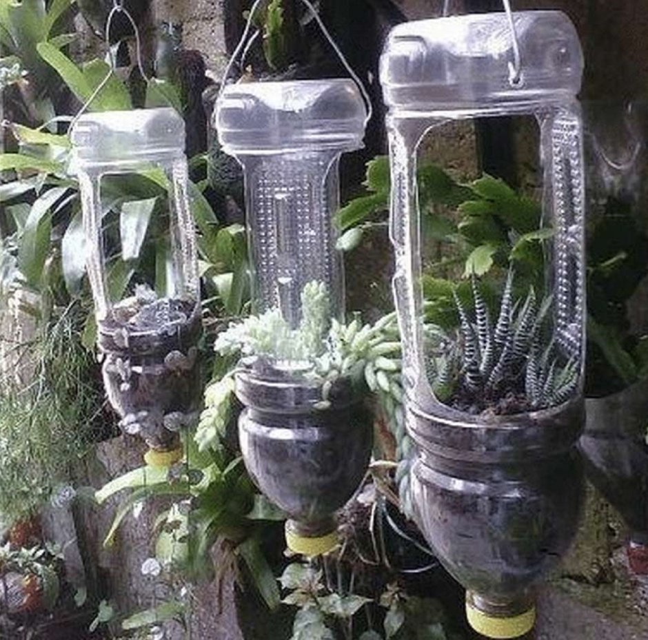 Подвесные горшки из пластиковых бутылок