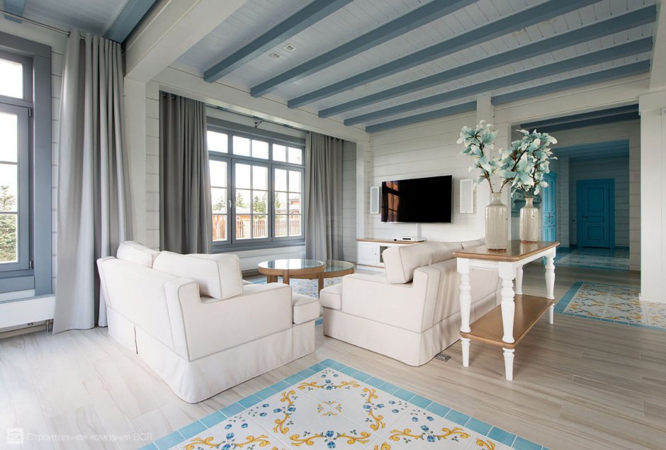 Средиземноморский стиль в доме из бруса