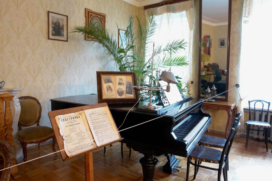 Вознесенский проспект Санкт-Петербург