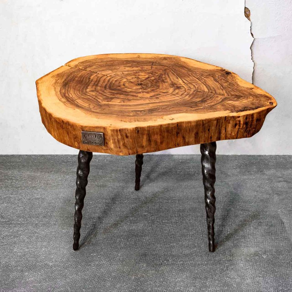 Стол из поперечного спила