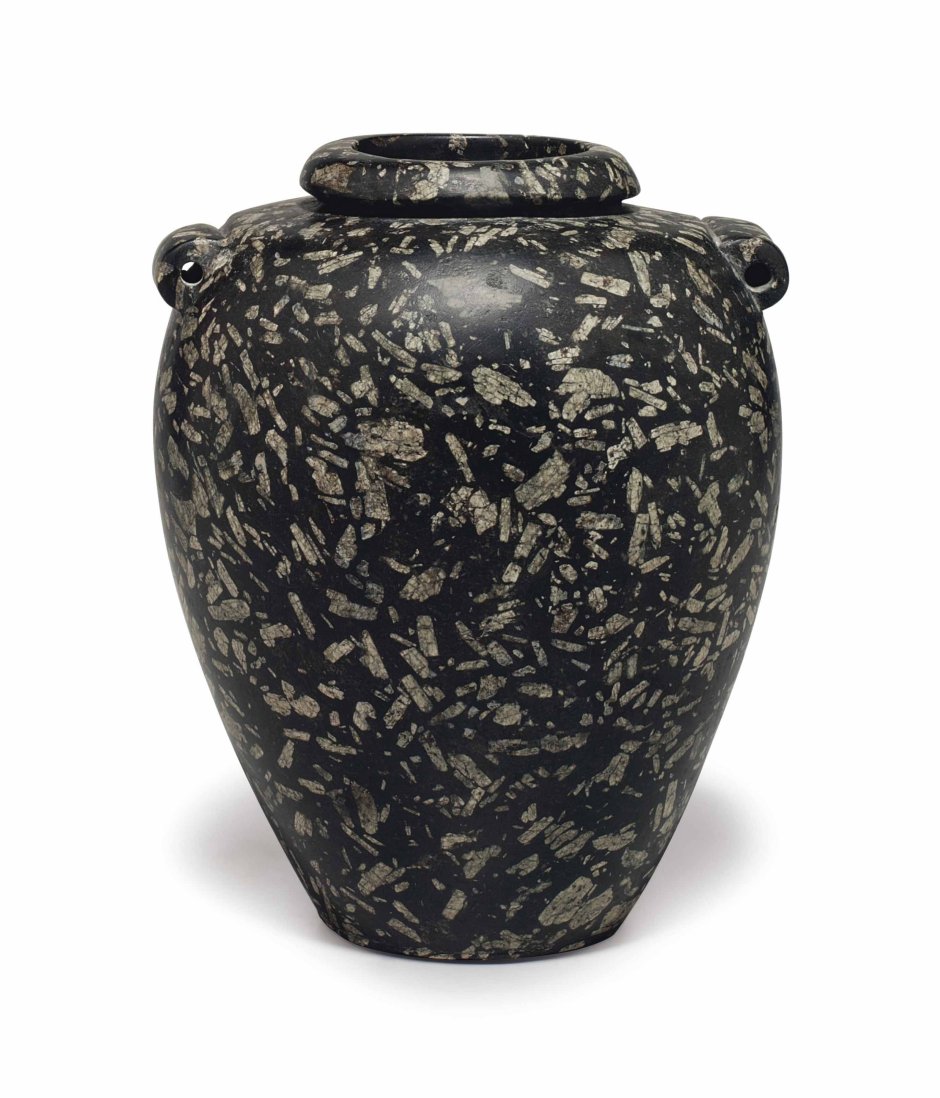 Диоритовая ваза Египет