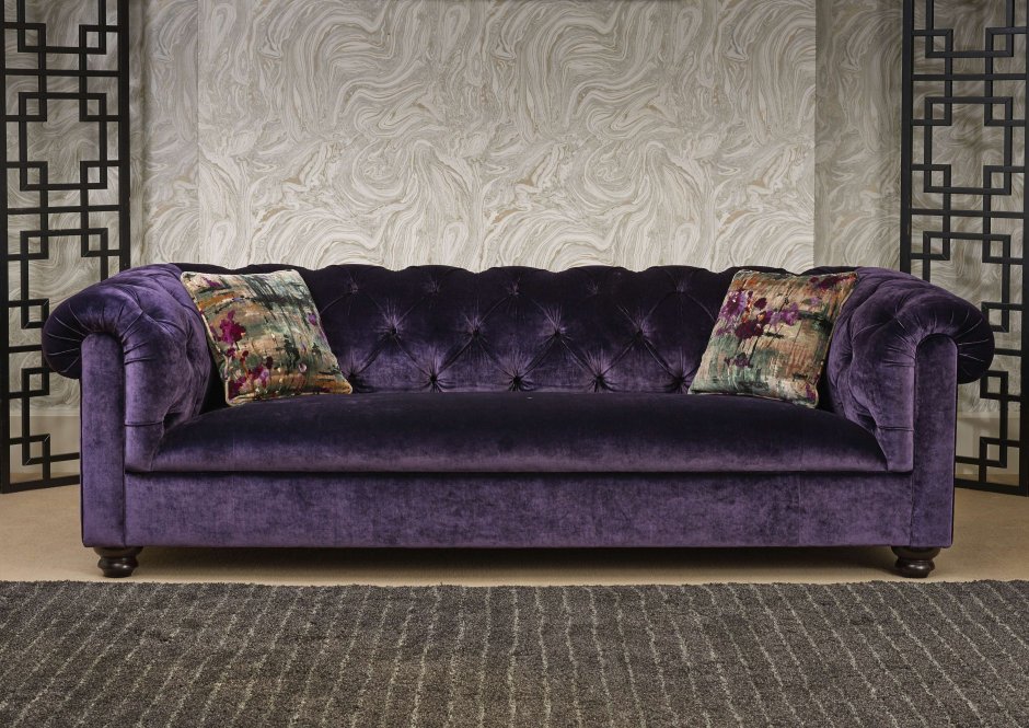 Темно фиолетовый диван