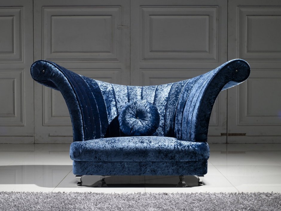 Синий велюровый диван